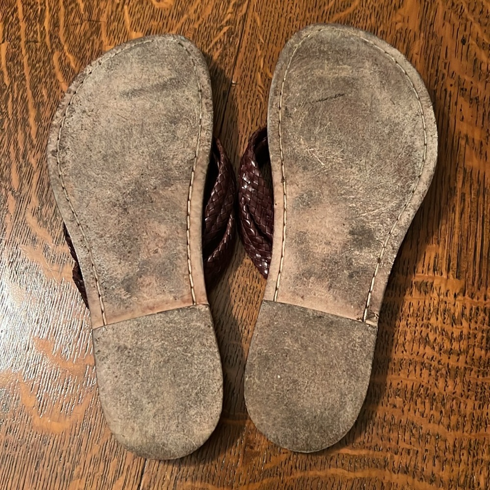 Bernardo Miami Thong Sandal ~ size 9M ~ brown braided - Picture 4 of 16